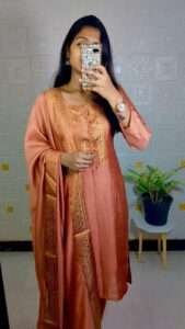 Elegant summer kurta set with a soft malmal dupatta